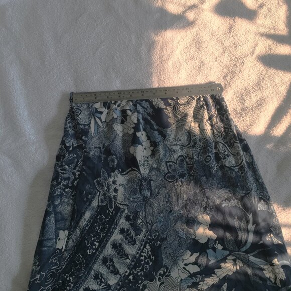 Blue and white patterned skirt, Reitman Petites - Picture 3 of 3